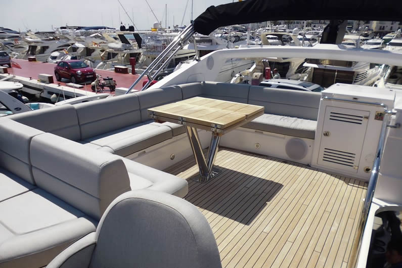 Sunseeker 68 Sport Yacht 09